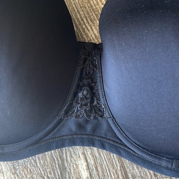 VANITY FAIR BLACK UNDERWIRE BRA, 38D - Picture 5 of 16